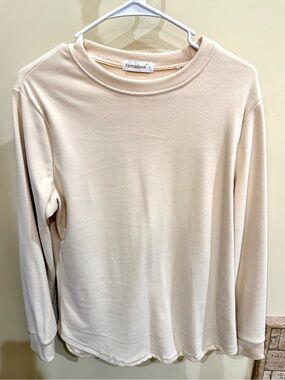 Fantastook Women's Cream Crewneck Sweatshirt